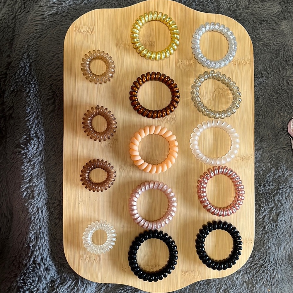 Hair tie coils
